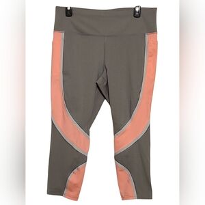 AVIA WOMENS CROPPED LEGGINGS SIZE LARGE